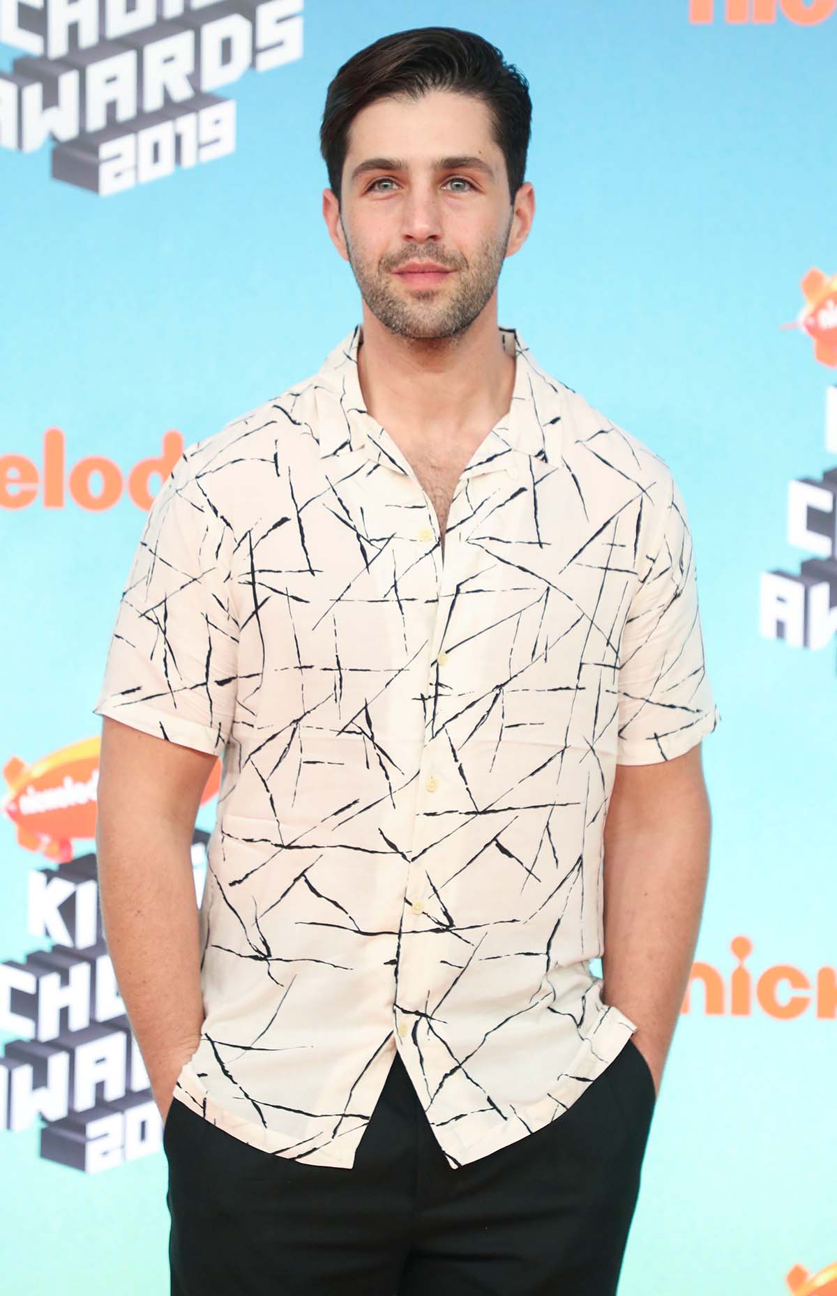 Josh Peck on Nickelodeon Fame, 4-Year Addiction, and Growing up