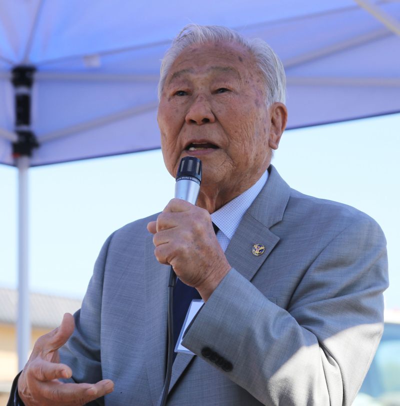 New Girl Ralph Ahn Dies 95 Jake Johnson More Pay Tribute