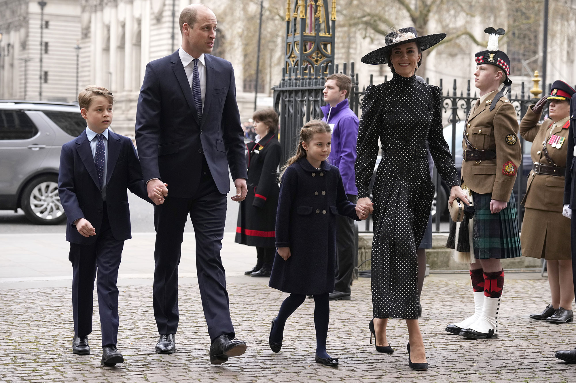 Los momentos más dulces del príncipe William y Kate Middleton con sus hijos