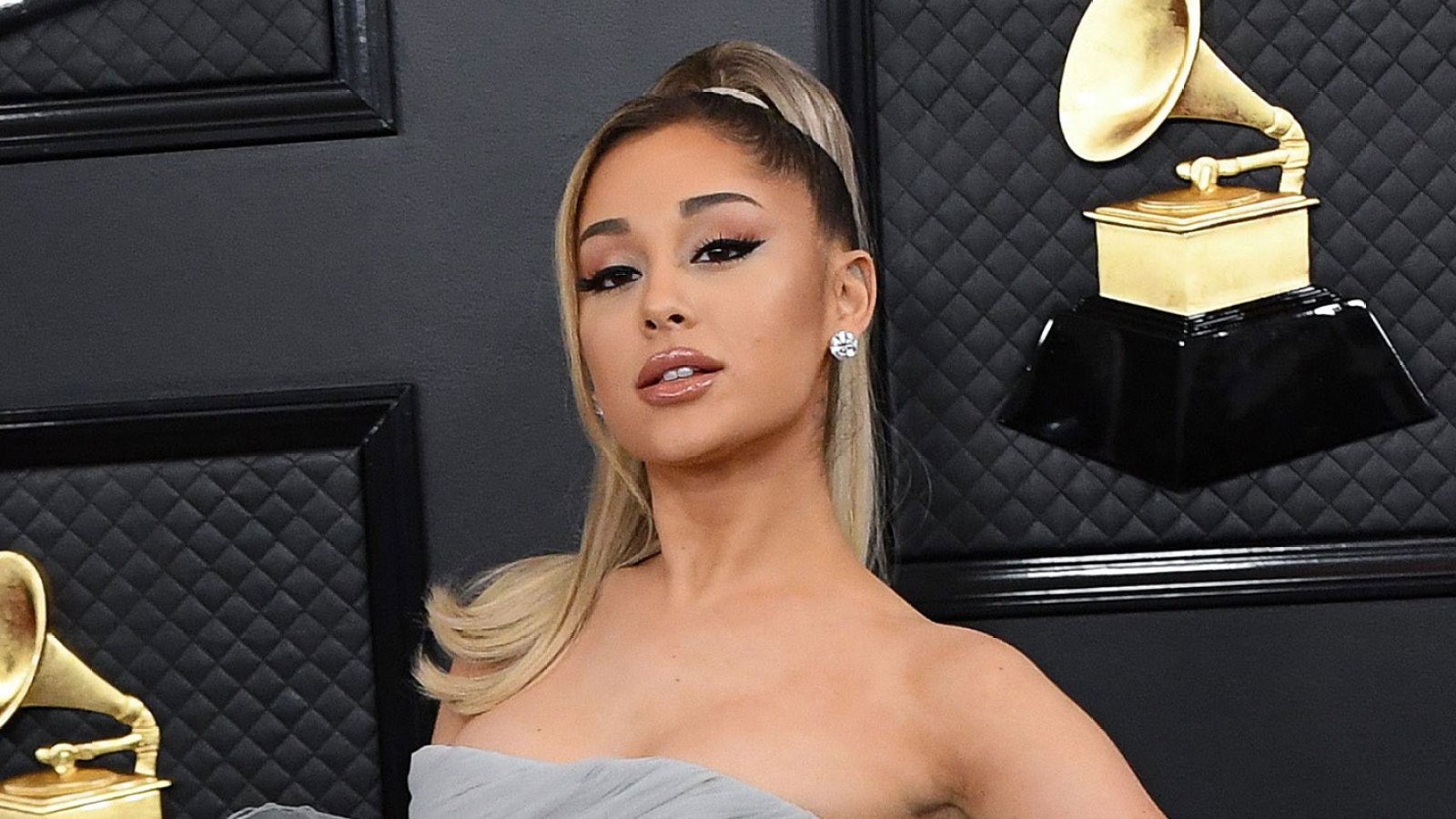 Look Alike Ariana Grande Porn Captions - Grammys 2022: Ariana Grande Skips Awards Show Amid 3 Nominations