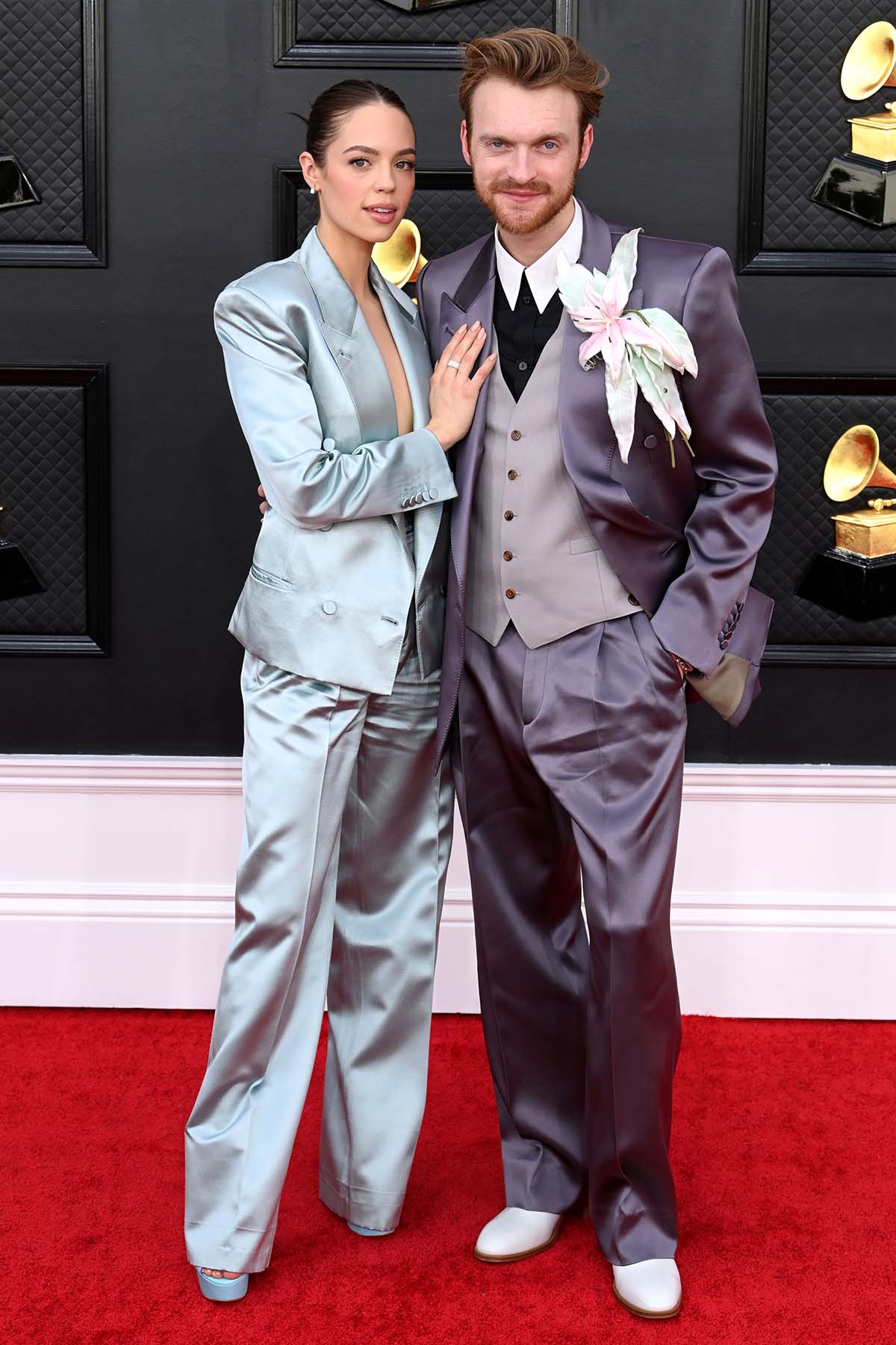 Grammys 2022: Hottest Couples on the Red Carpet