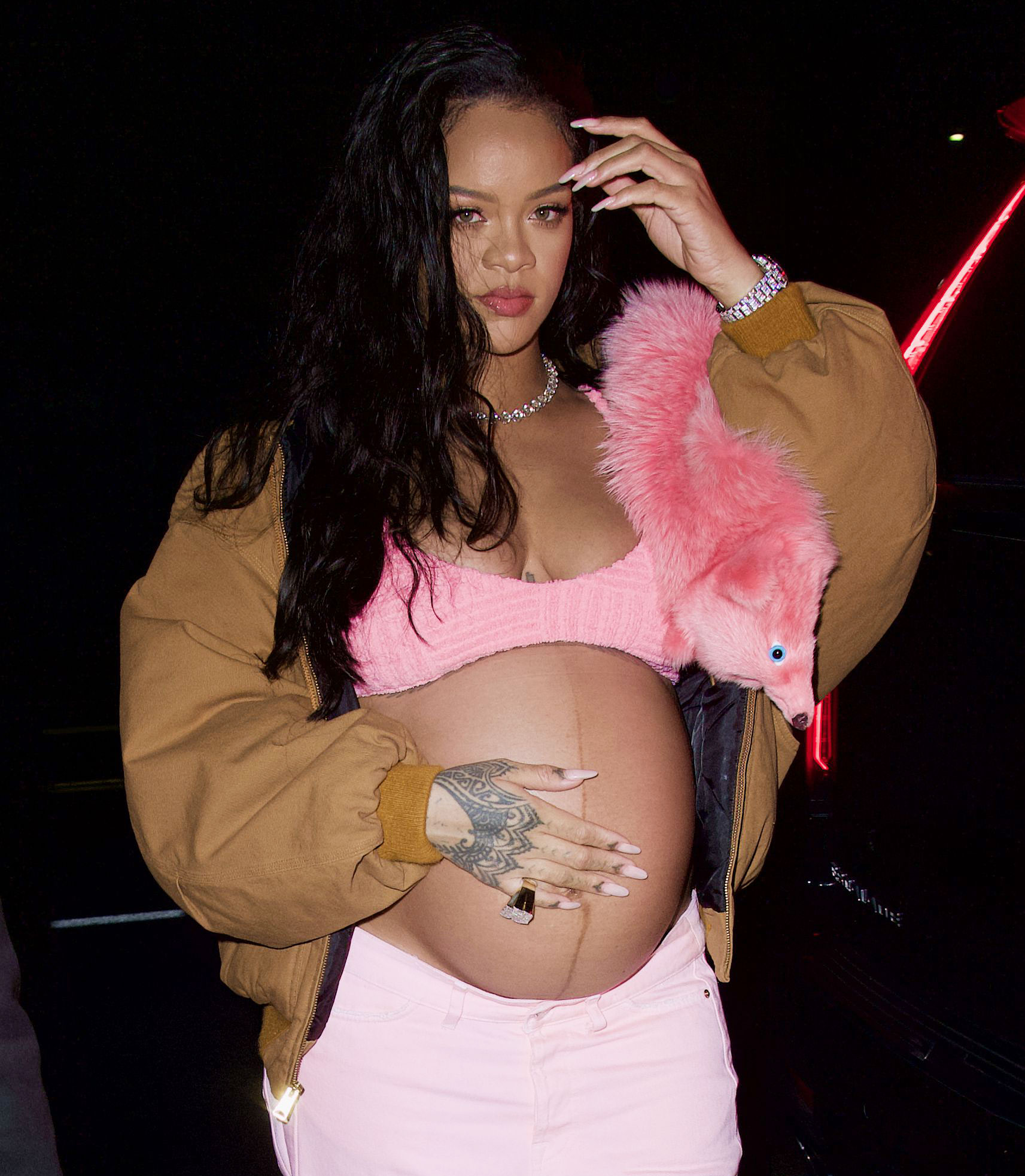 Rihanna Wore the Perfect Exposed Belly Bump Winter Outfit