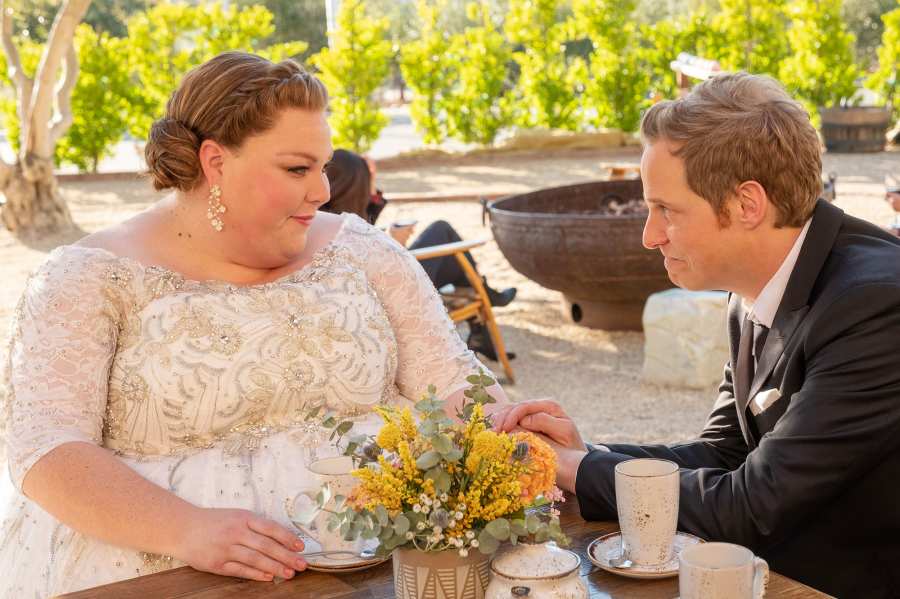 ‘this Is Us Recap Inside Kate And Phillip S Emotional Wedding Us Weekly