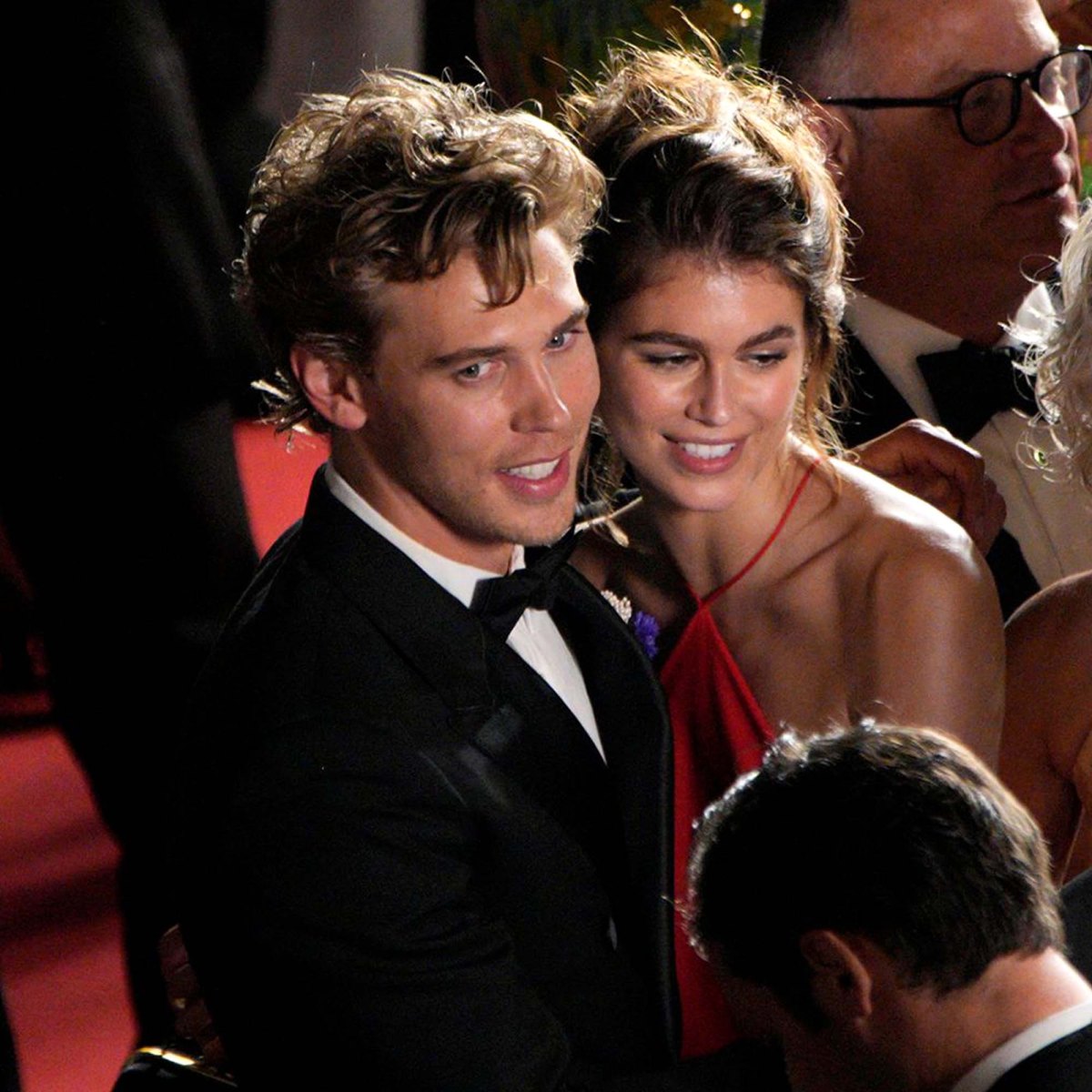 Austin Butler, Kaia Gerber Pack on PDA at ‘Elvis’ Premiere in Cannes ...