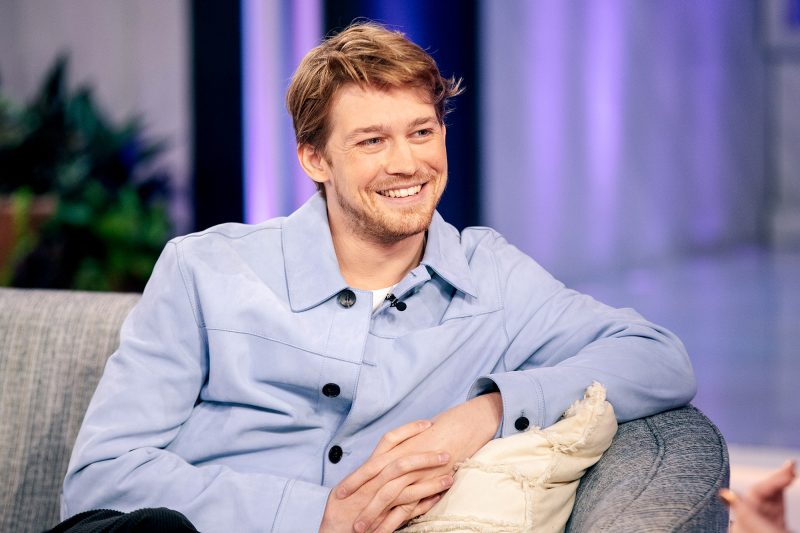 Joe Alwyn Kelly Clarkson Show 2