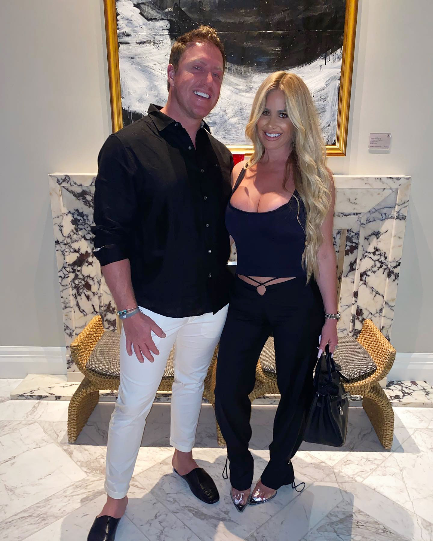 RHOA s Kim Zolciak Biermann s Husband Vacuums Foreclosed Mansion