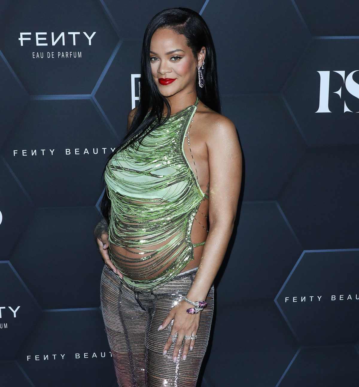 Rihanna's Gala Look  Fenty Beauty – Fenty Beauty + Fenty Skin