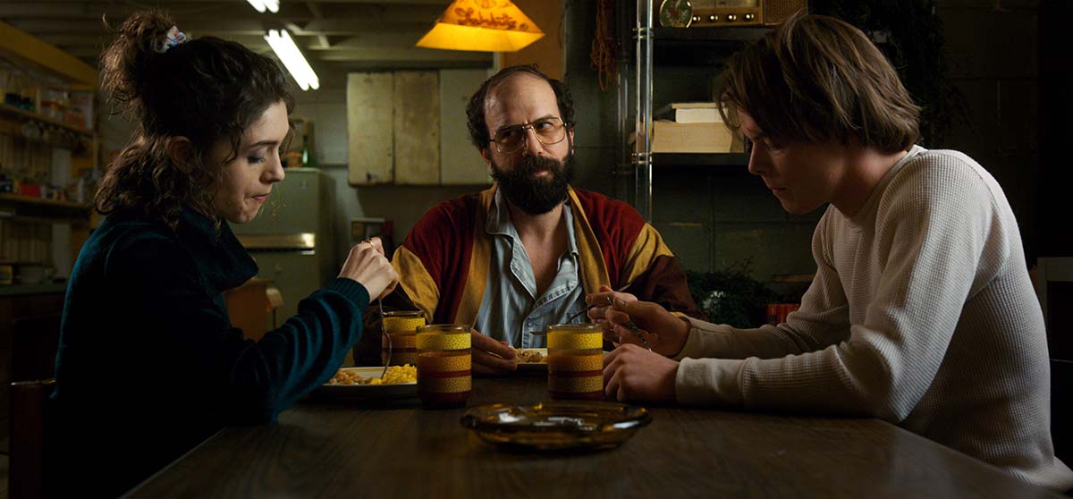 Stranger Things' Brett Gelman Gushes About Working With Winona Ryder