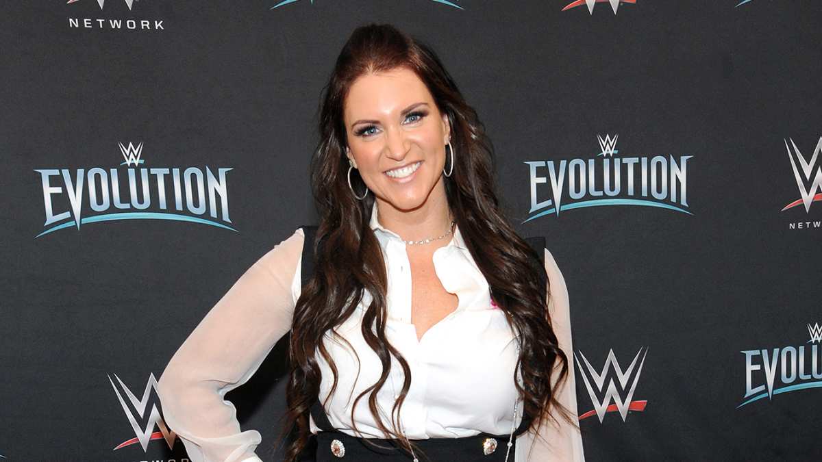 Wwe Stephanie Mcmahan Sex Porn - WWE Executive Stephanie McMahon Announces 'Leave of Absence'