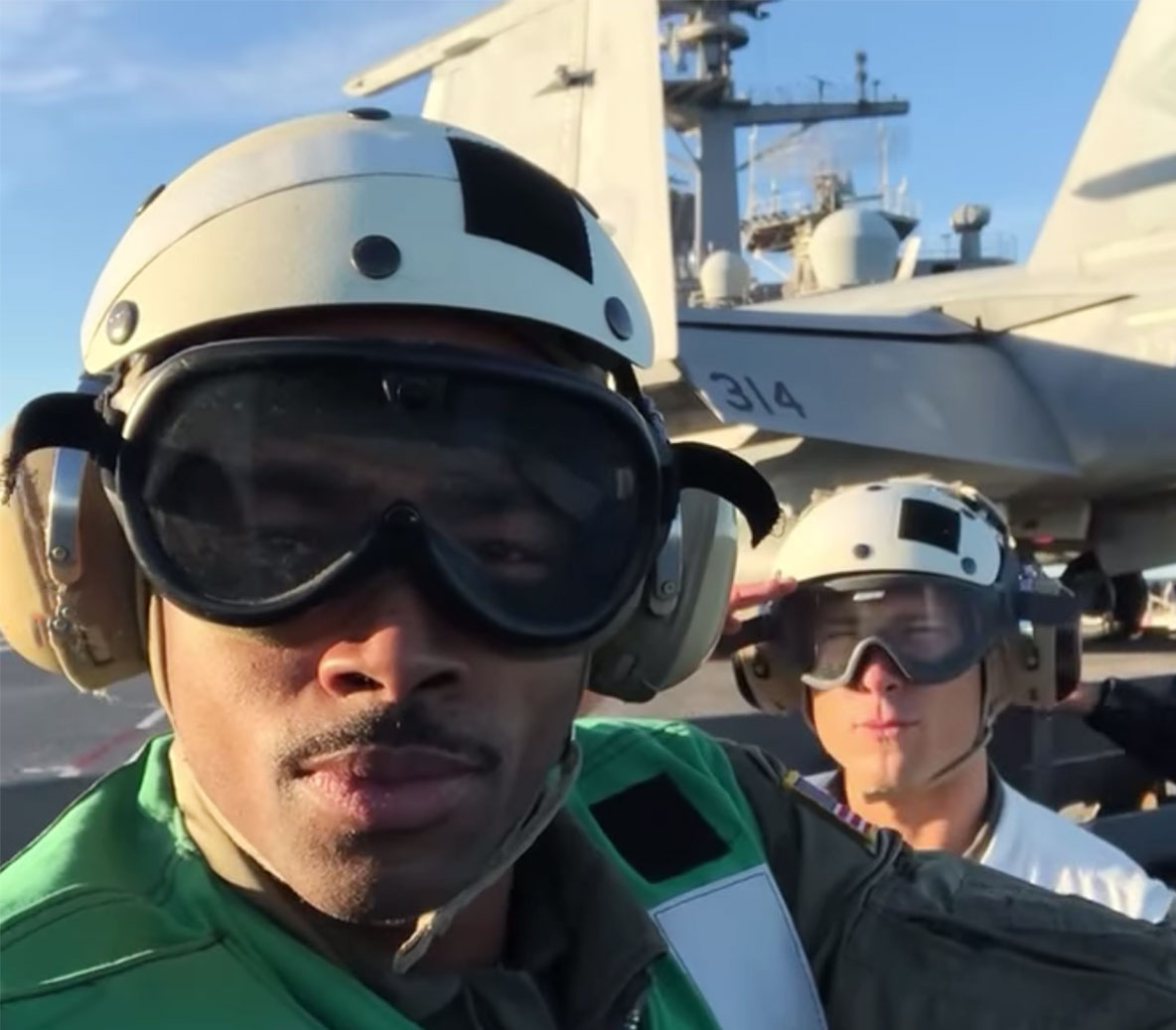 UofL football recreates scene from 'Top Gun: Maverick