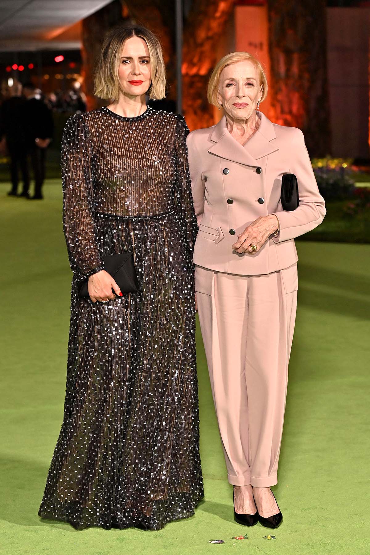 Sarah Paulson und Holland Taylor bringen dezente Eleganz zu den Emmys