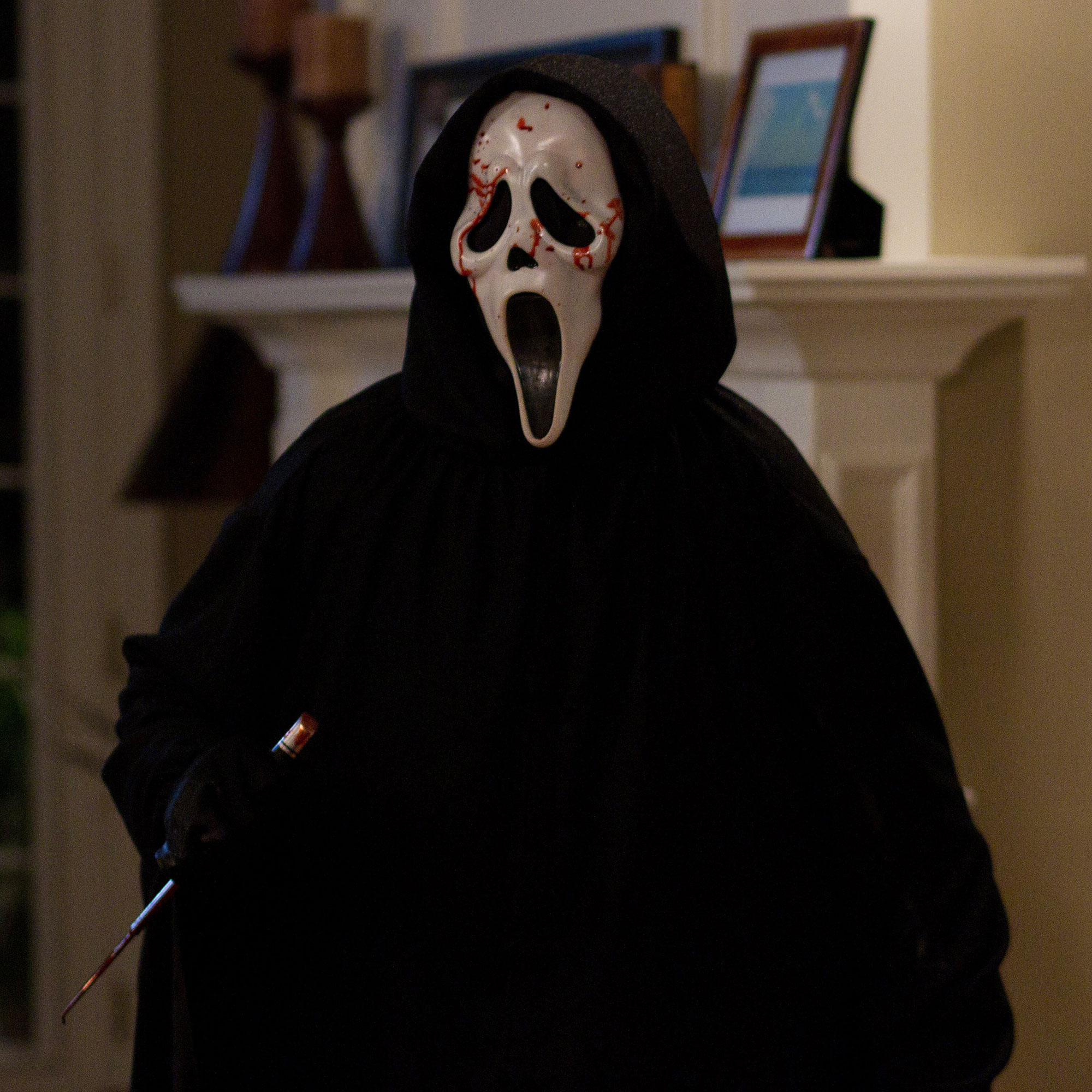 Courteney Cox takes a call from Ghostface in final 'Scream 6' trailer:  Watch here - Good Morning America