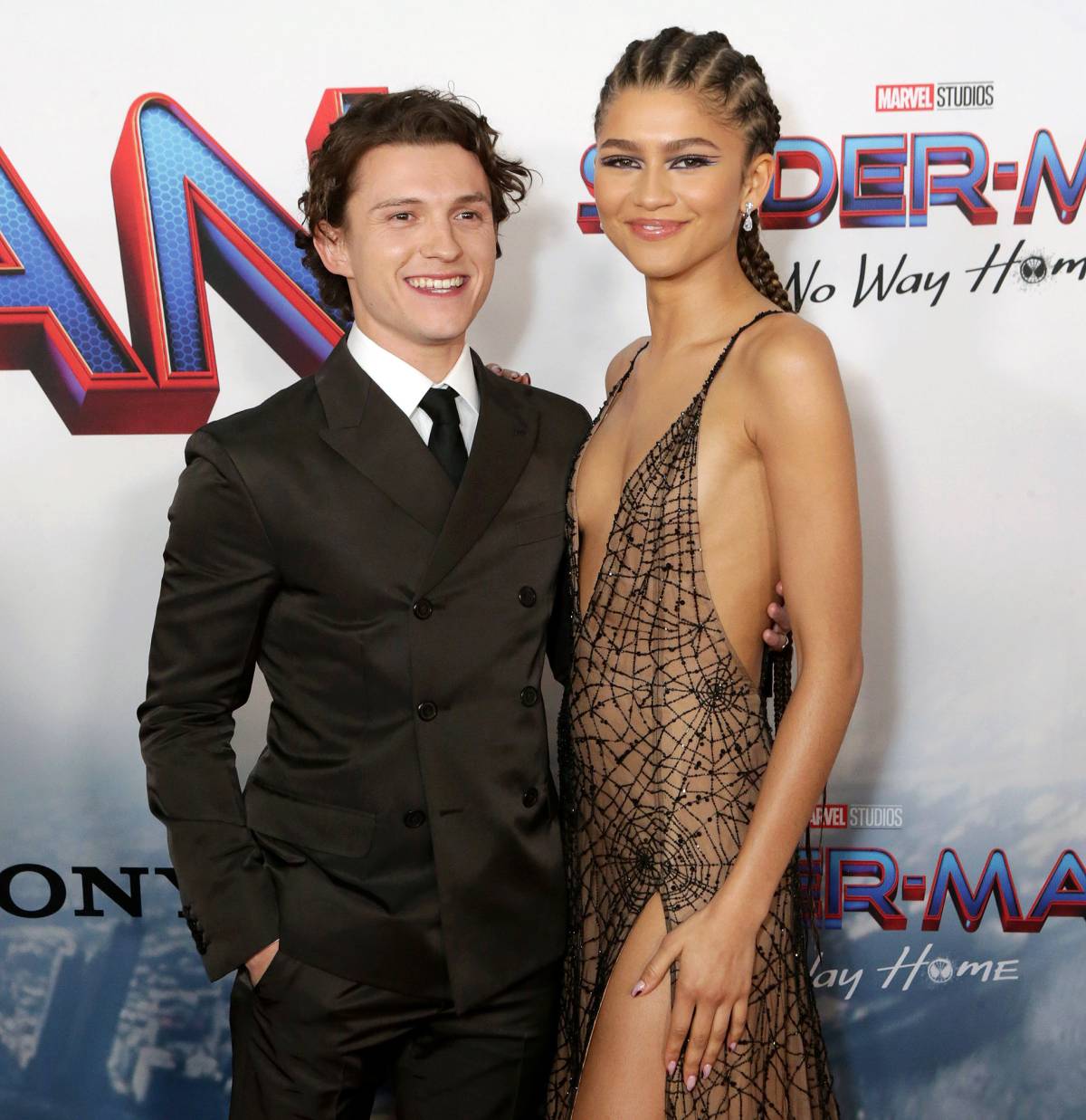 1200px x 1237px - Zendaya Shares Sweet Message to BF Tom Holland on His 26th Birthday
