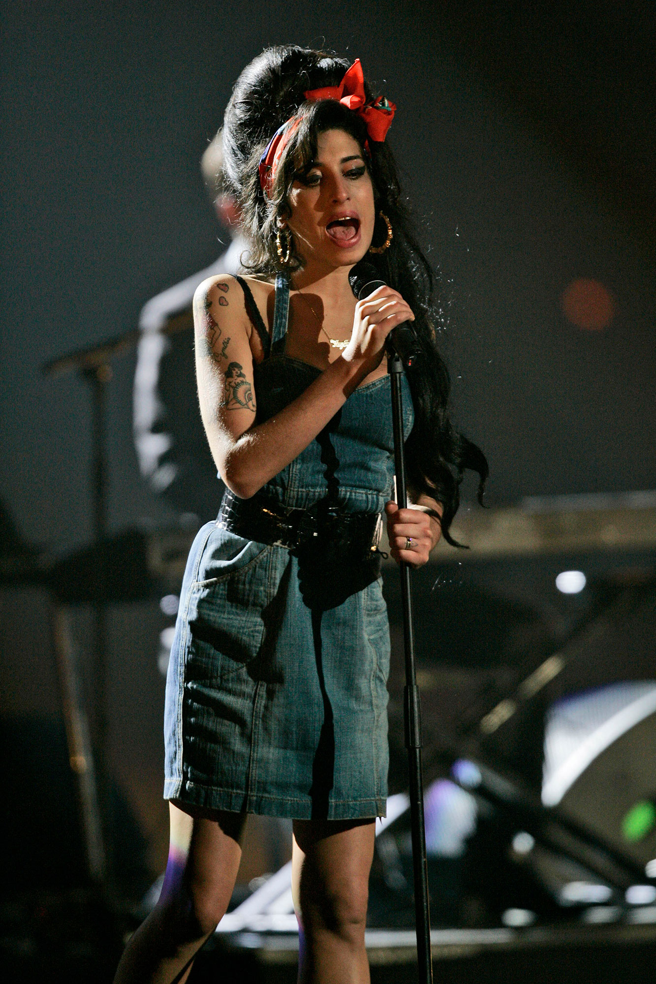 Amy winehouse 2025 denim dress