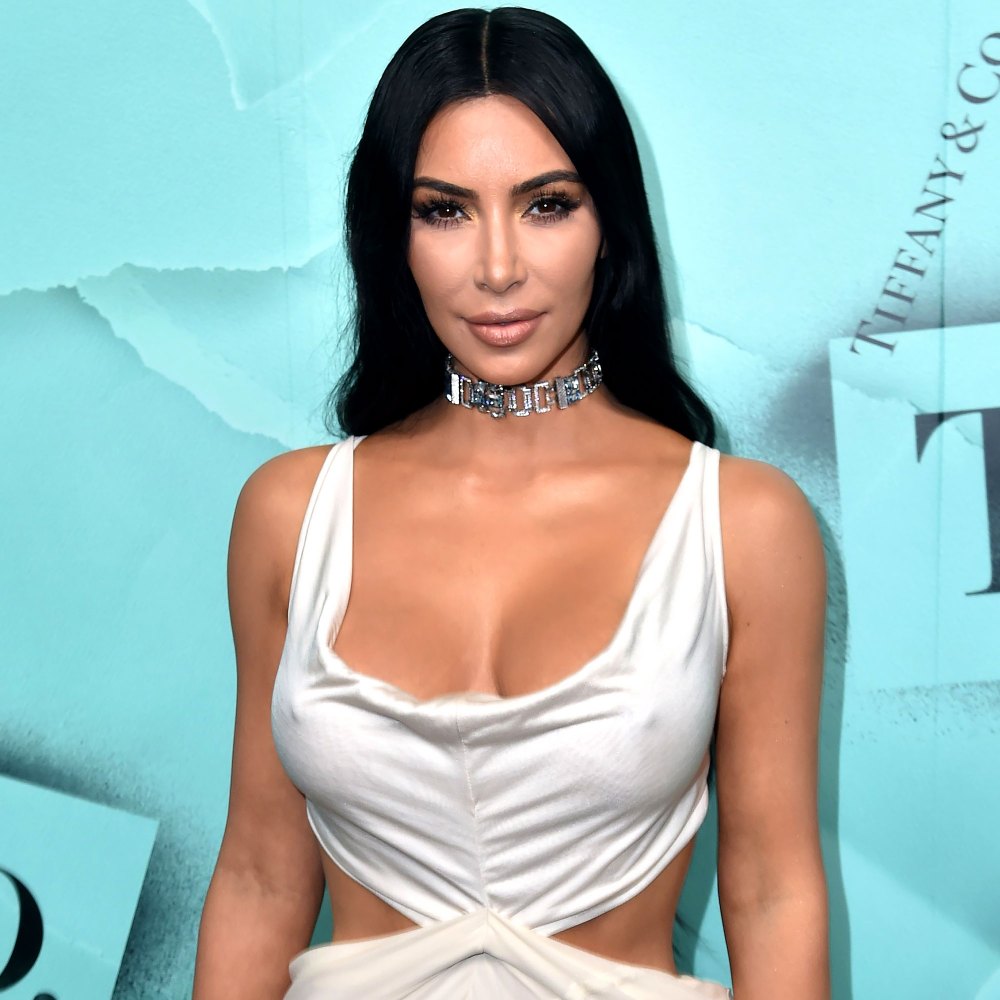 Kim Kardashian shows us 6 Things NOT to wear if you have big boobs