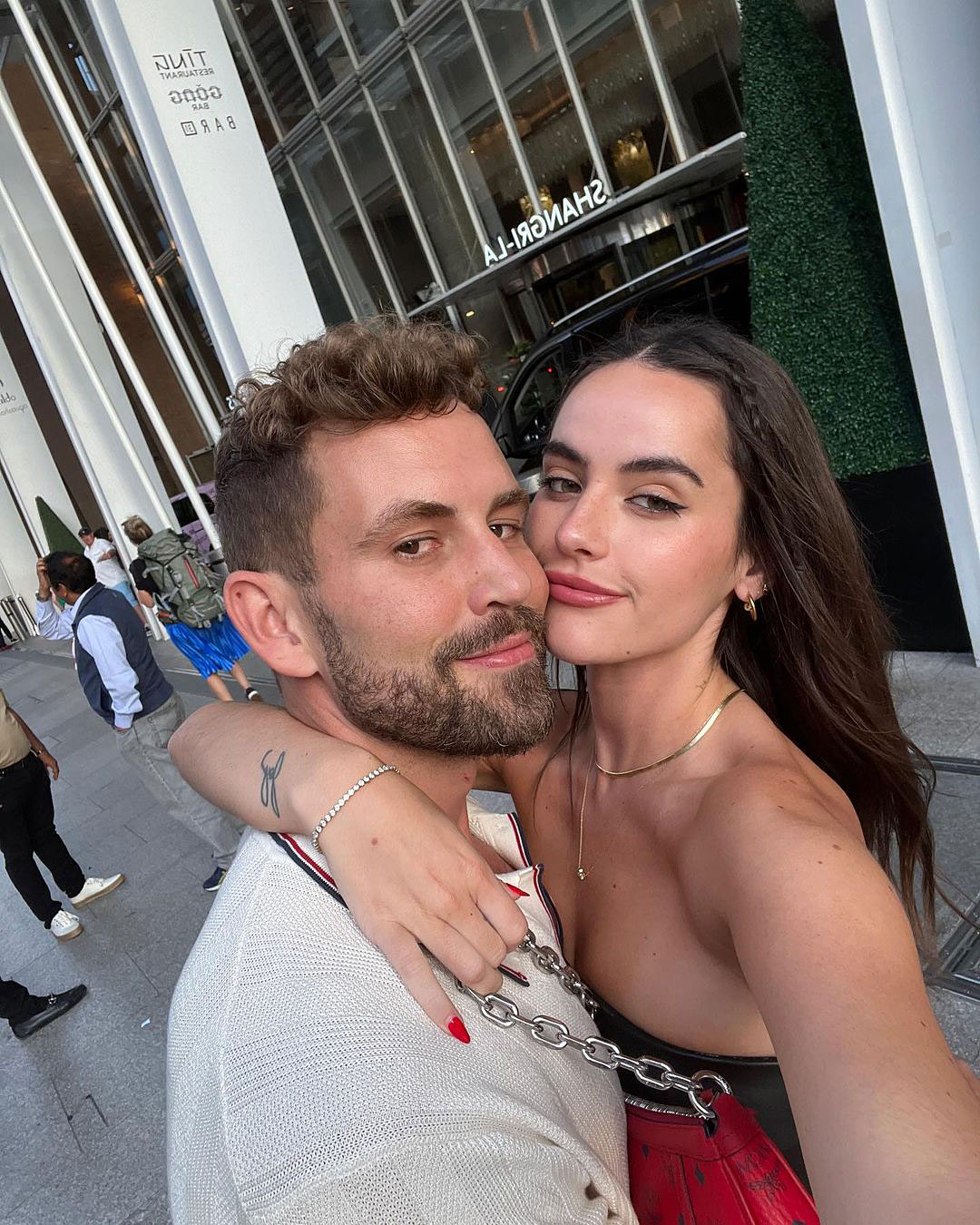 Cronograma de relacionamento de Nick Viall e esposa Natalie Joy