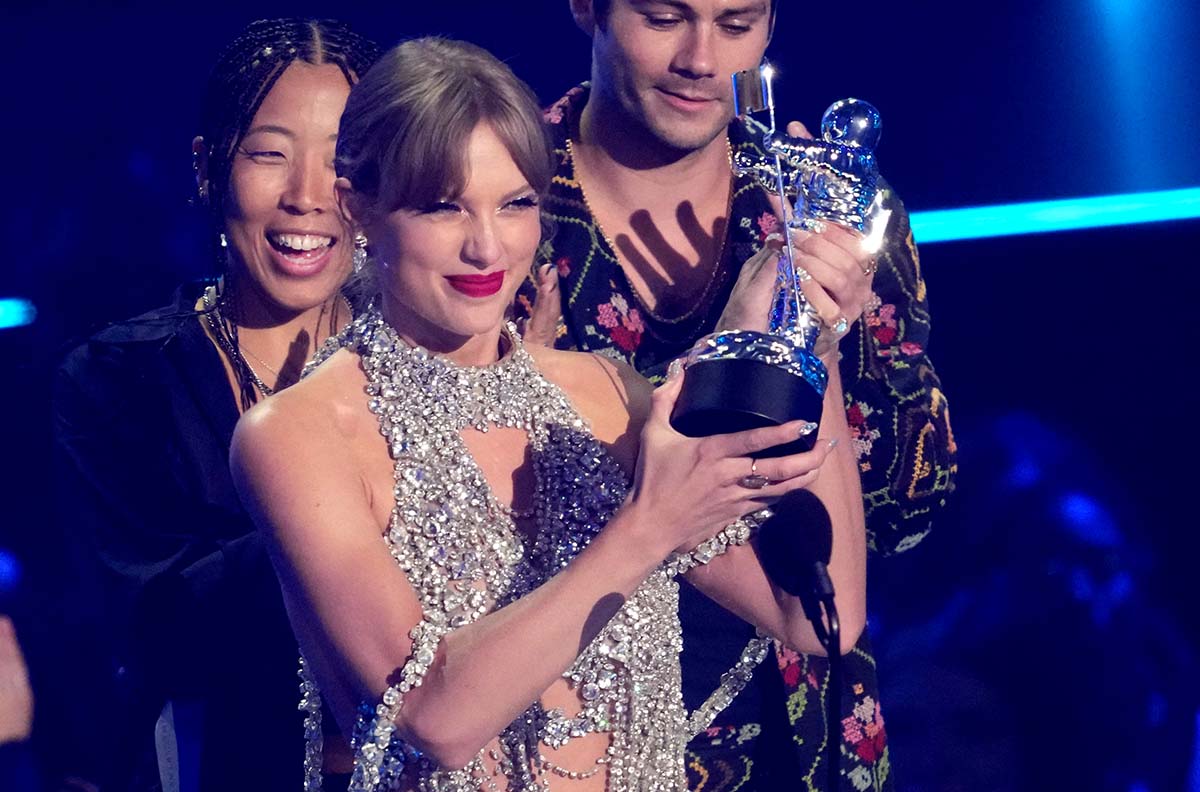 MTV VMAs 2022 Complete List of Winners and Nominees