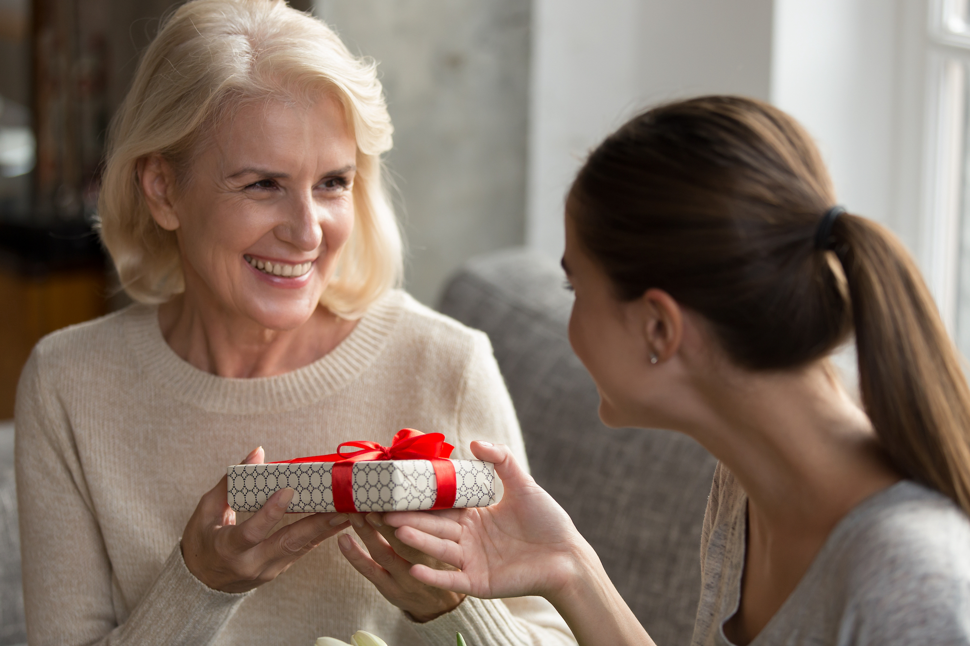 18 Best Gifts for Older Women to Shop Now
