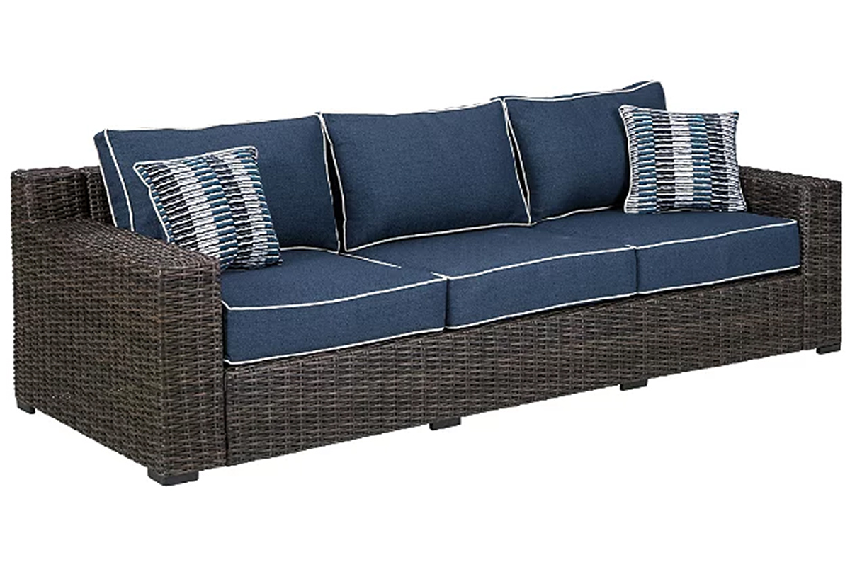 Ashley Furniture Take 40 Off Everything Us Weekly   Ashley Furniture Sofa 