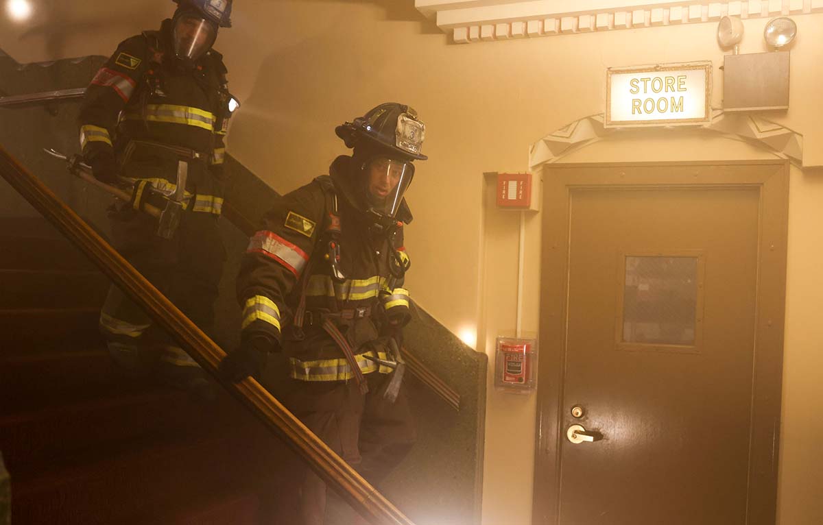 Chicago Fire'dan Kelly Severide ve Stella Kidd 13. Sezonda Nerede Duruyor?