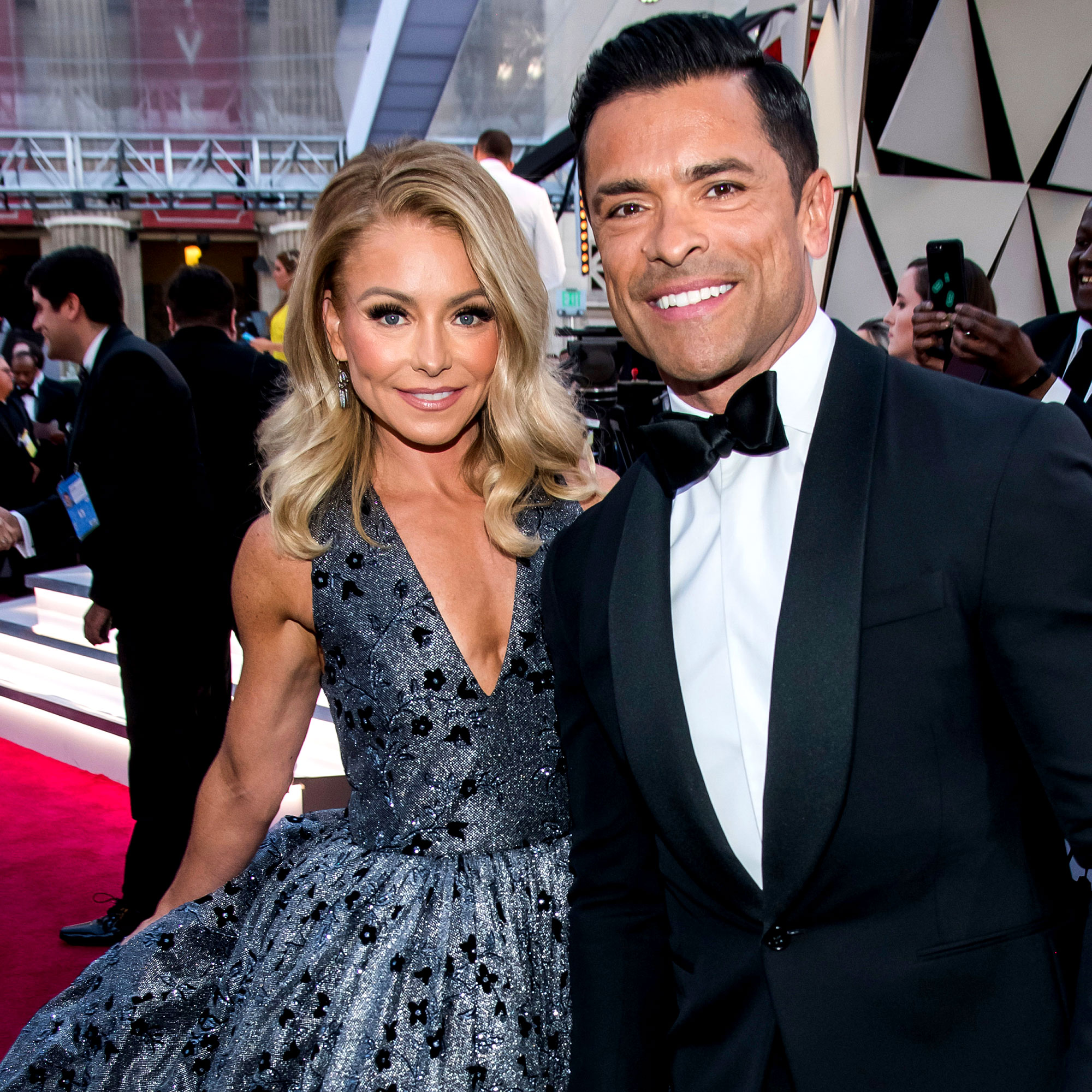 Lời thú nhận tình dục hoang dã nhất của Kelly Ripa và Mark Consuelos