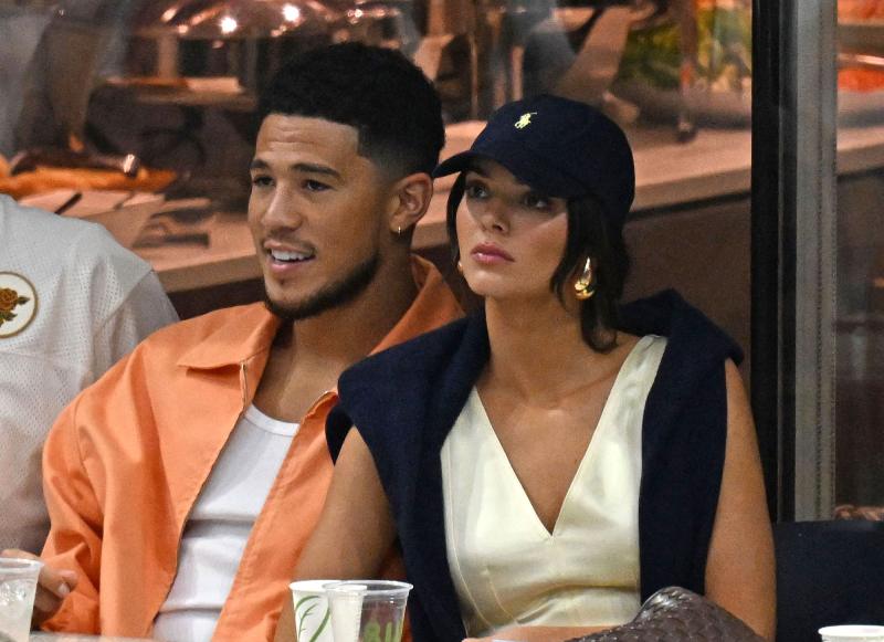 Kendall Jenner Kisses Boyfriend Devin Booker at the US Open After Rekindling Their Romance 7