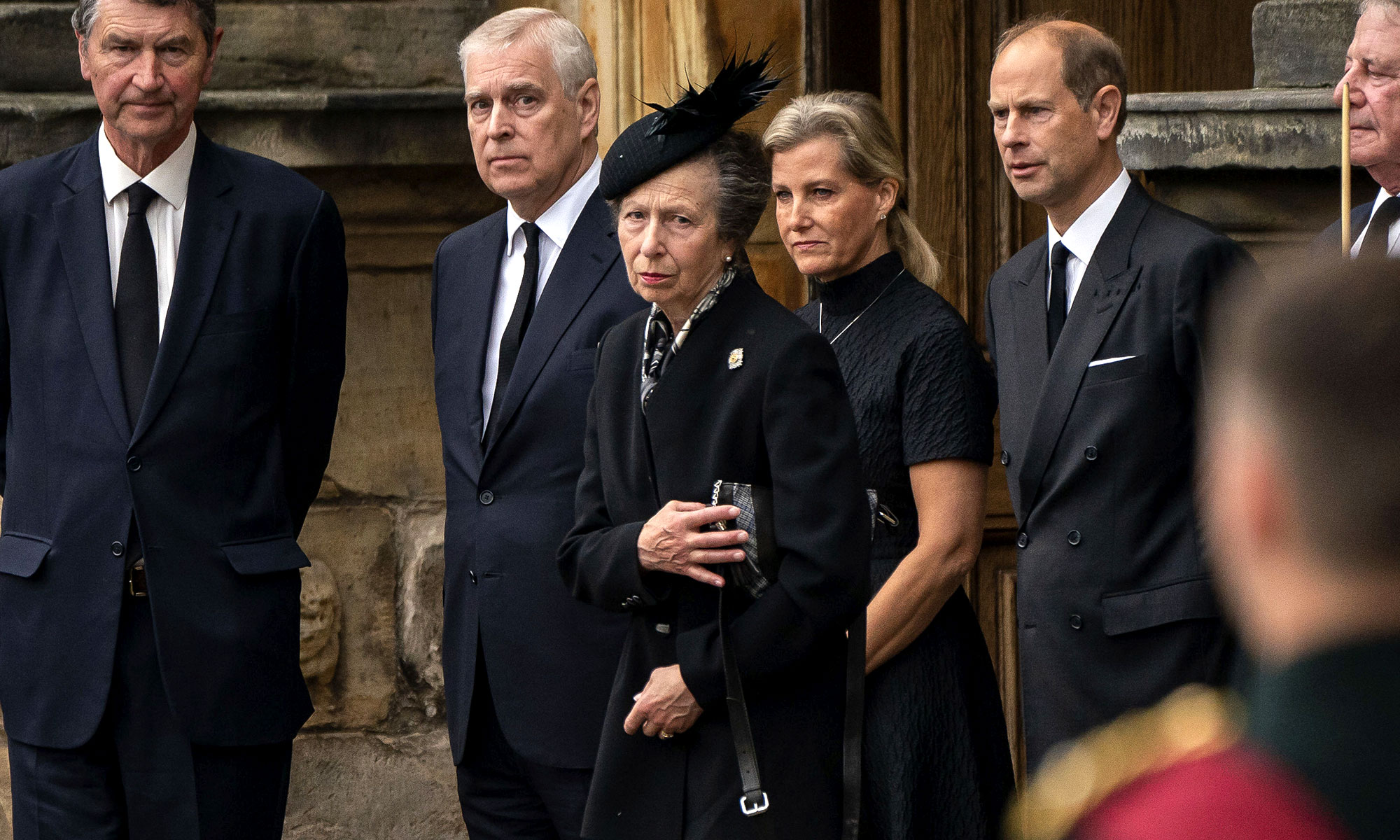 Princess Anne Curtsies to Queen Elizabeth II s Coffin Us Weekly