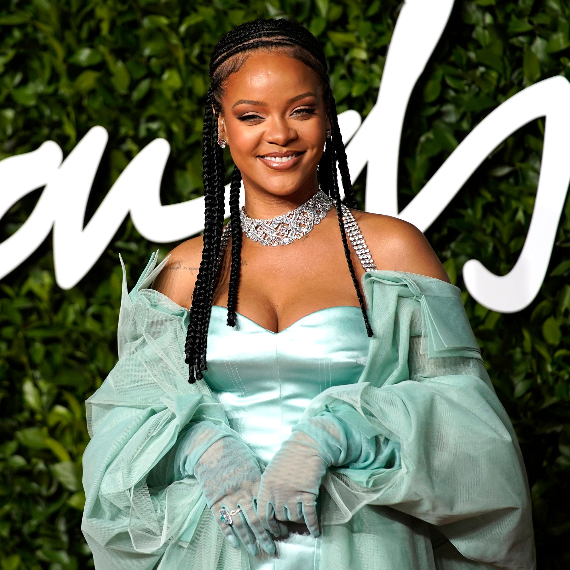 Rihanna 2023 Super Bowl Halftime Show: Watch Full Performance – Billboard