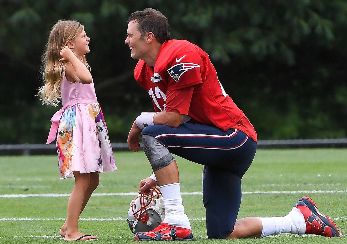 Tom Brady's daughter Vivian told him 'we're not going anywhere' after  seeing Hulu Super Bowl ad 