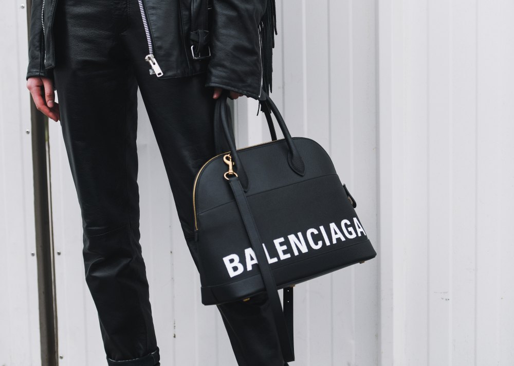 Balenciaga Ville Top Handle M in Black