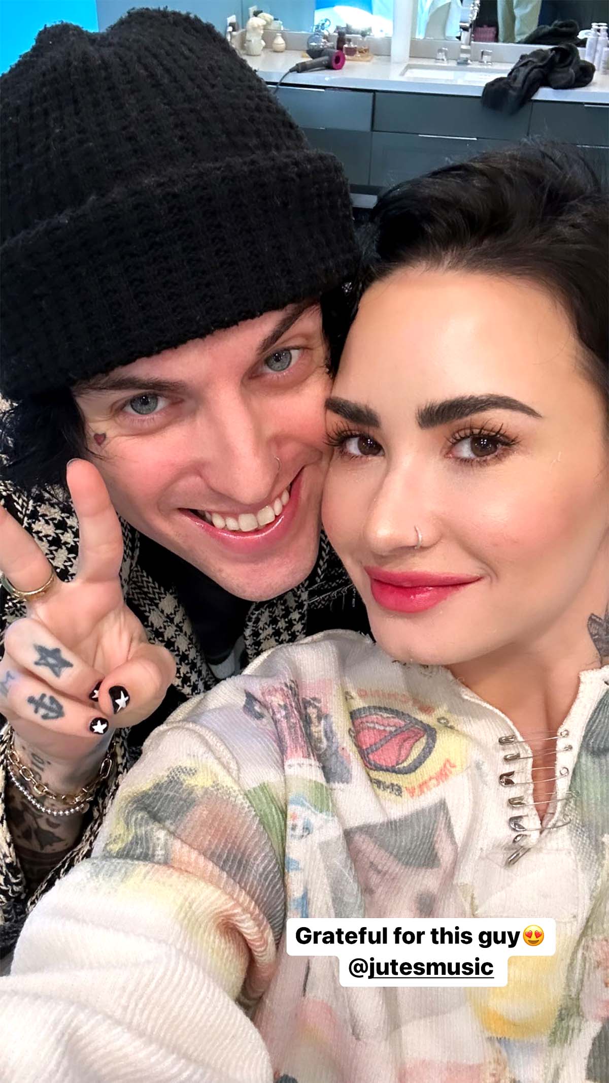 Demi Lovato se vê ‘envelhecendo’ com o noivo Jordan Lutes