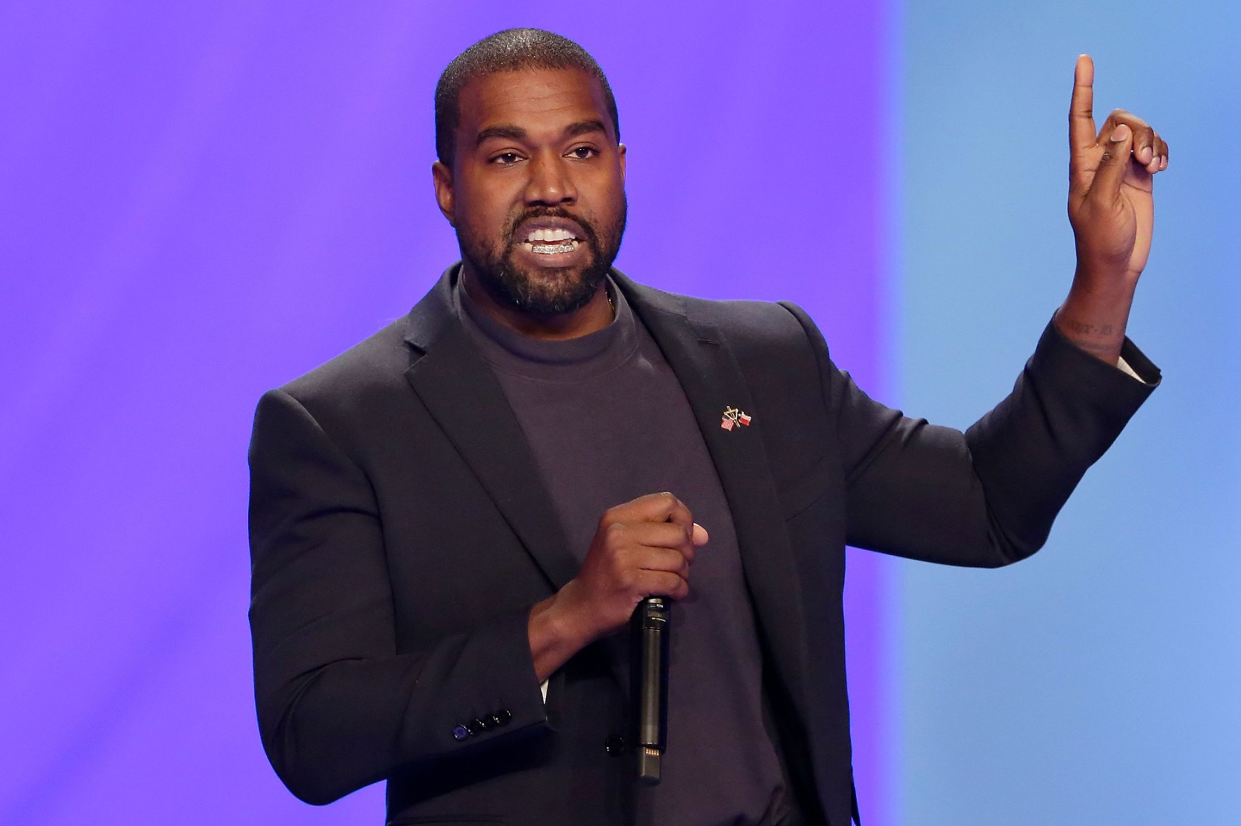 Kanye West Announces 2025 Presidential Bid Amid Controversy Us Weekly