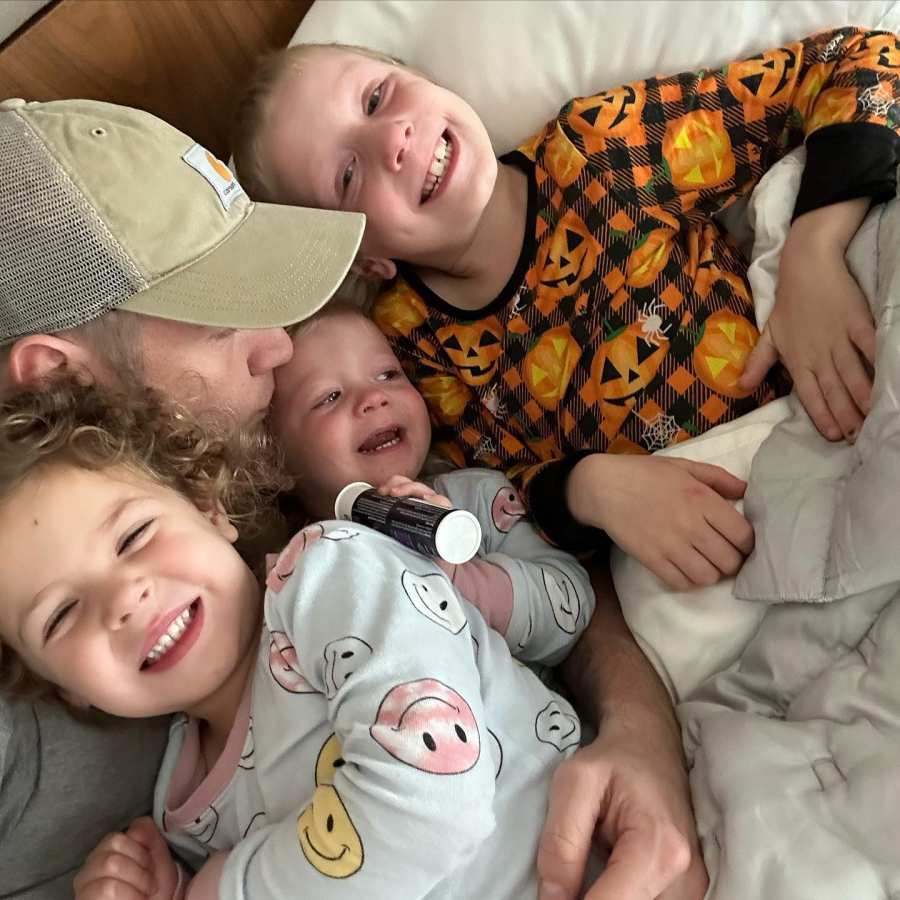 Nick Carter Is ‘Happy to Be Home’ After Backstreet Boys Tour, Snuggles 3 Kids After Aaron’s Death