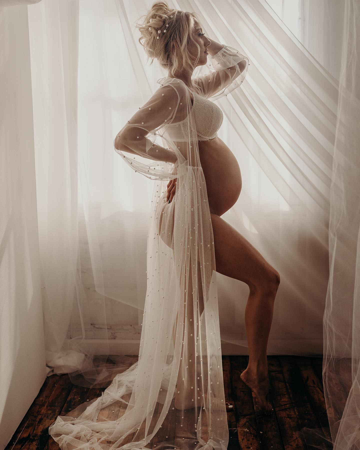 Patrick Mahomes' new wife Brittany Matthews stuns in white mini dress as  they enjoy honeymoon