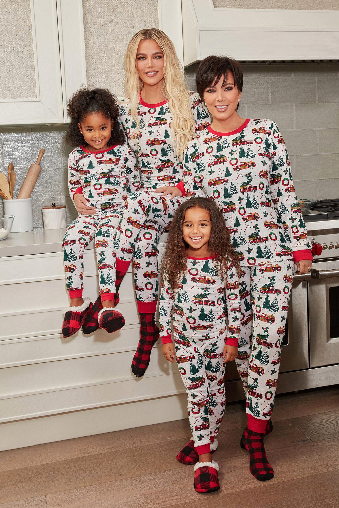 Kids matching holiday online pajamas