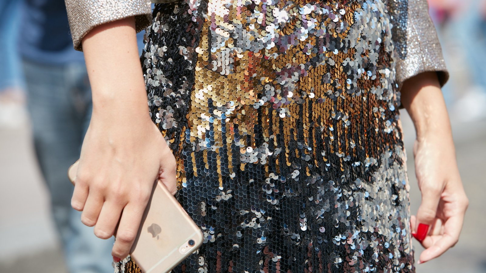 21 Sequin Pieces That No One Will Believe You Found on