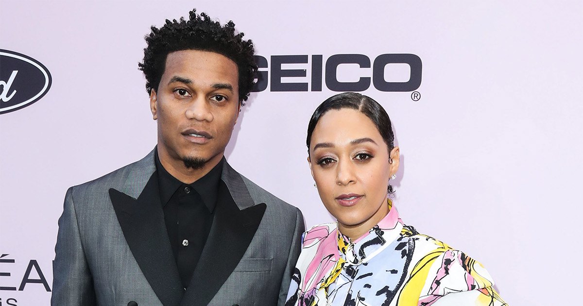 Tia Mowry Cory Hardrict Finalize Divorce After 15 Years Of Marriage Us Weekly 3537