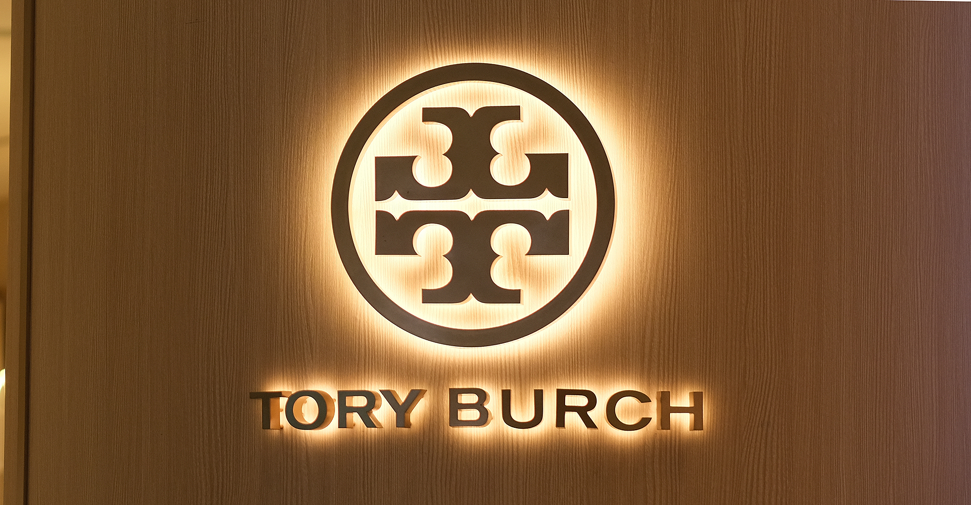 Tory shop burch emblem