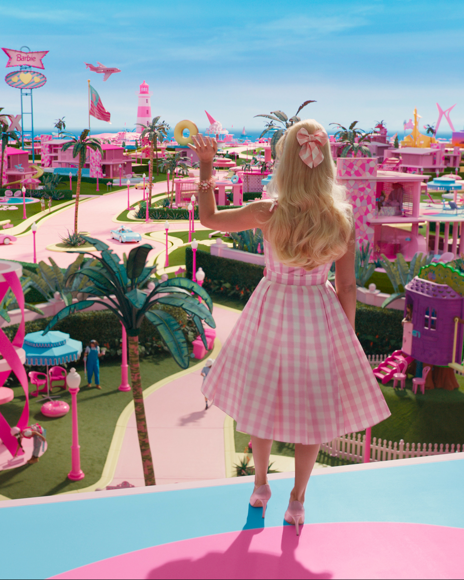 Barbie Movie Teaser Photos of the Most Fashionable Outfits Us