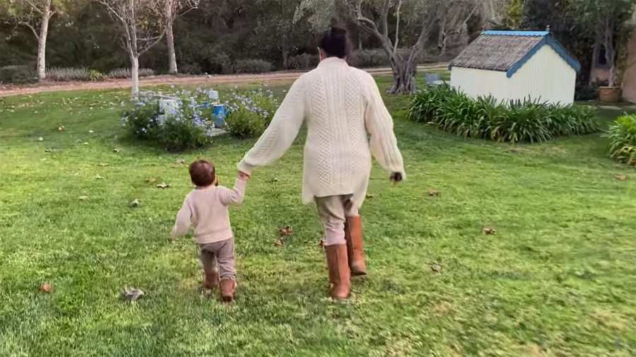 Every Rare Glimpse of Archie and Lili in Harry and Meghan Documentary 9