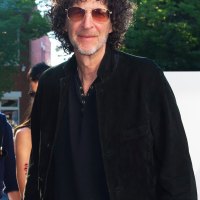 Howard Stern proposes to wife Beth, live on 'Jimmy Kimmel' - Newsday