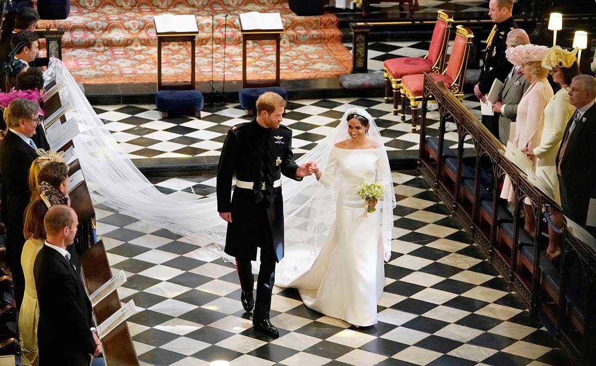 Princess meghan markle wedding clearance dress