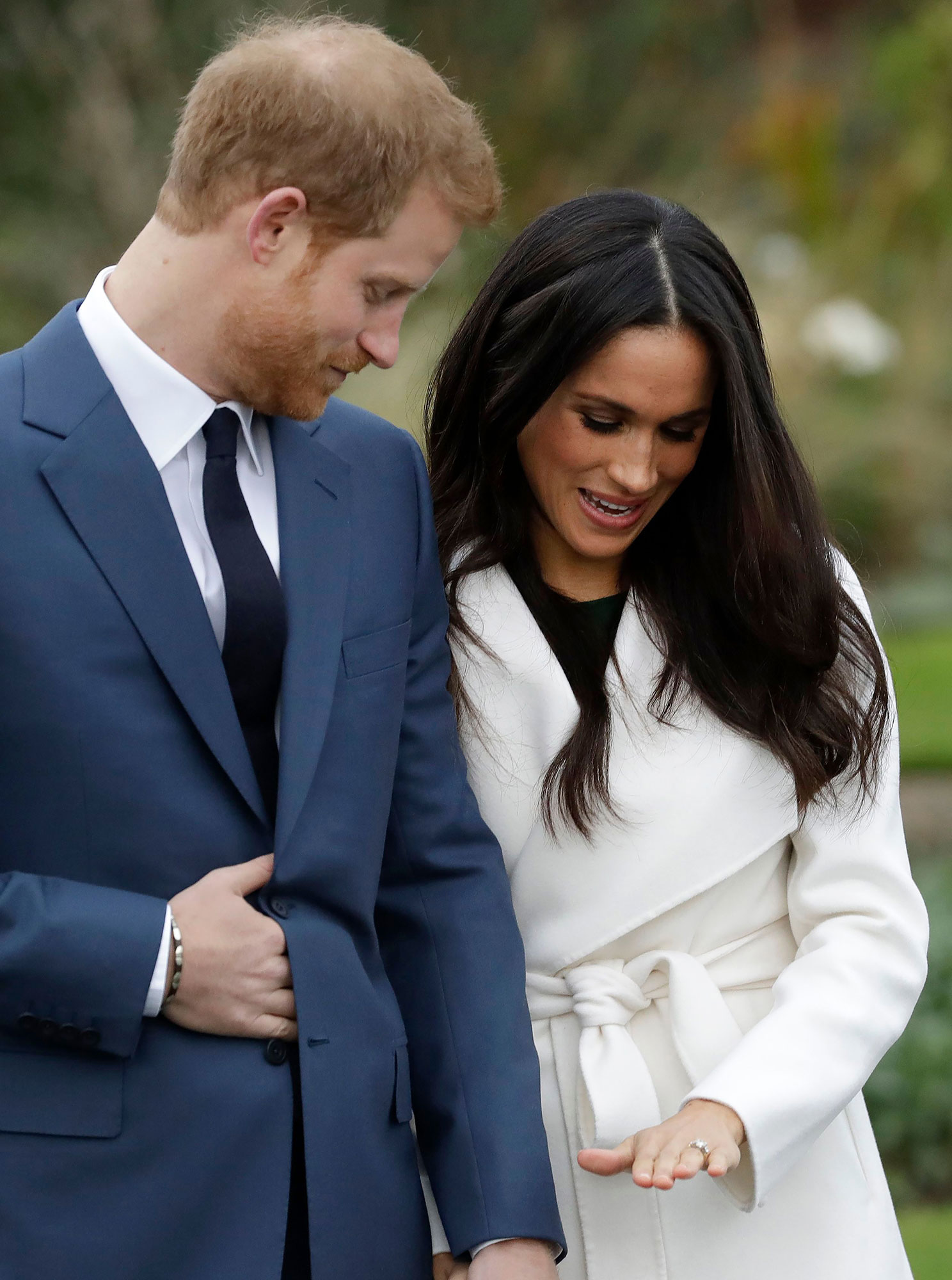 Meghan Markles Engagement Ring From Harry Everything To Know 