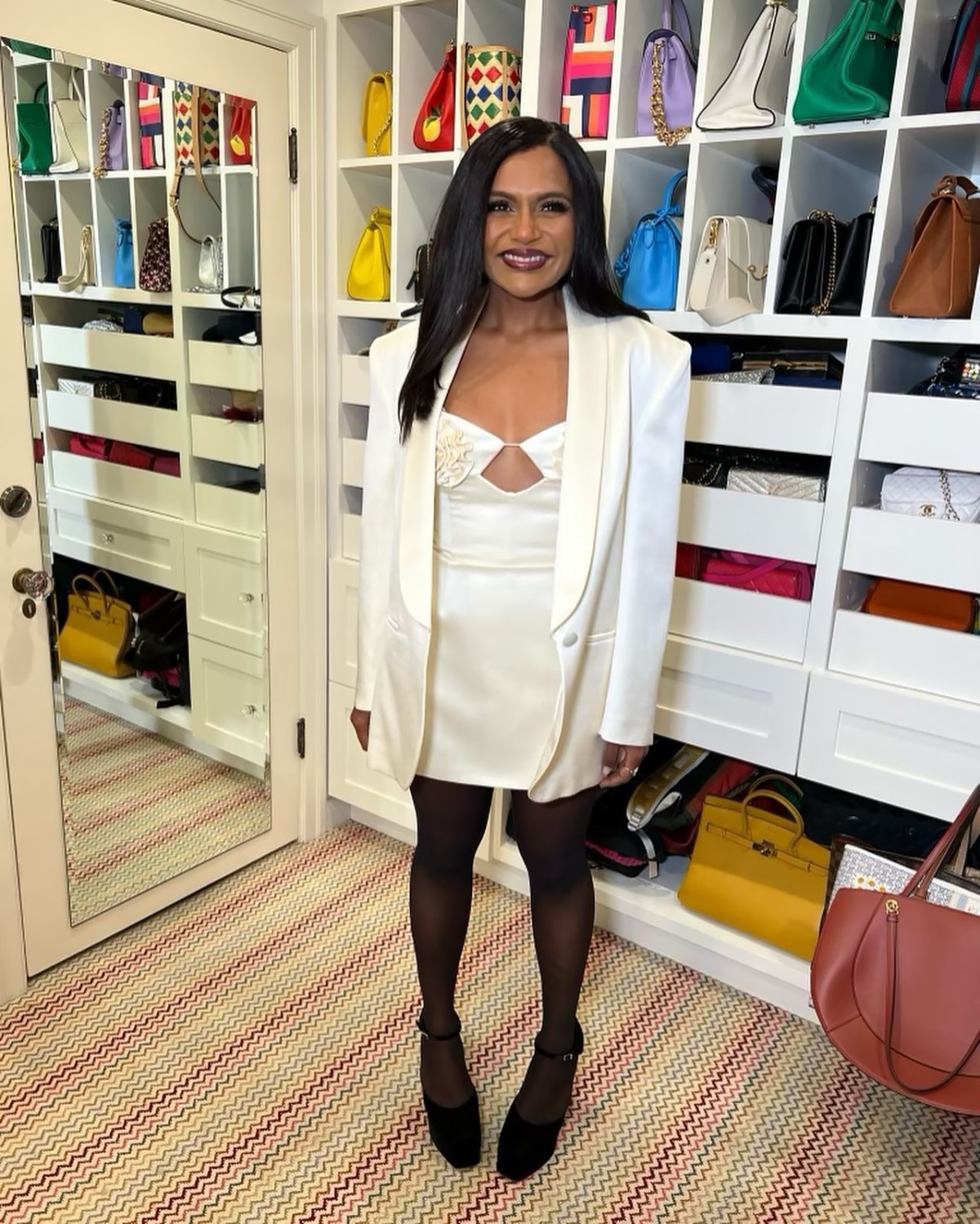 PHOTOS: Inside Mindy Kaling's Wardrobe Room – The Hollywood