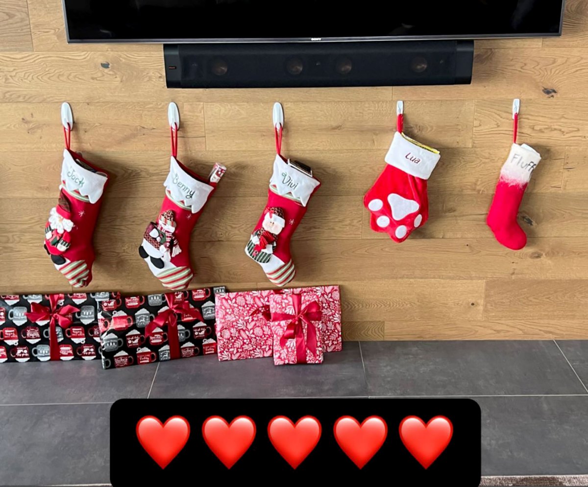 Tom Brady Shares Pics From Belated Christmas Celebration With His Kids