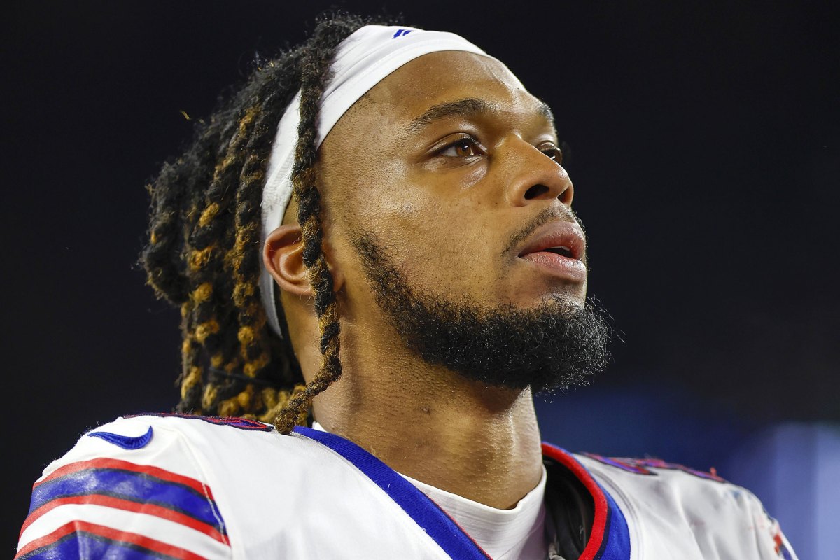 Troy Vincent denies NFL initially gave Bills-Bengals 5-minute warmup window  after Damar Hamlin's injury