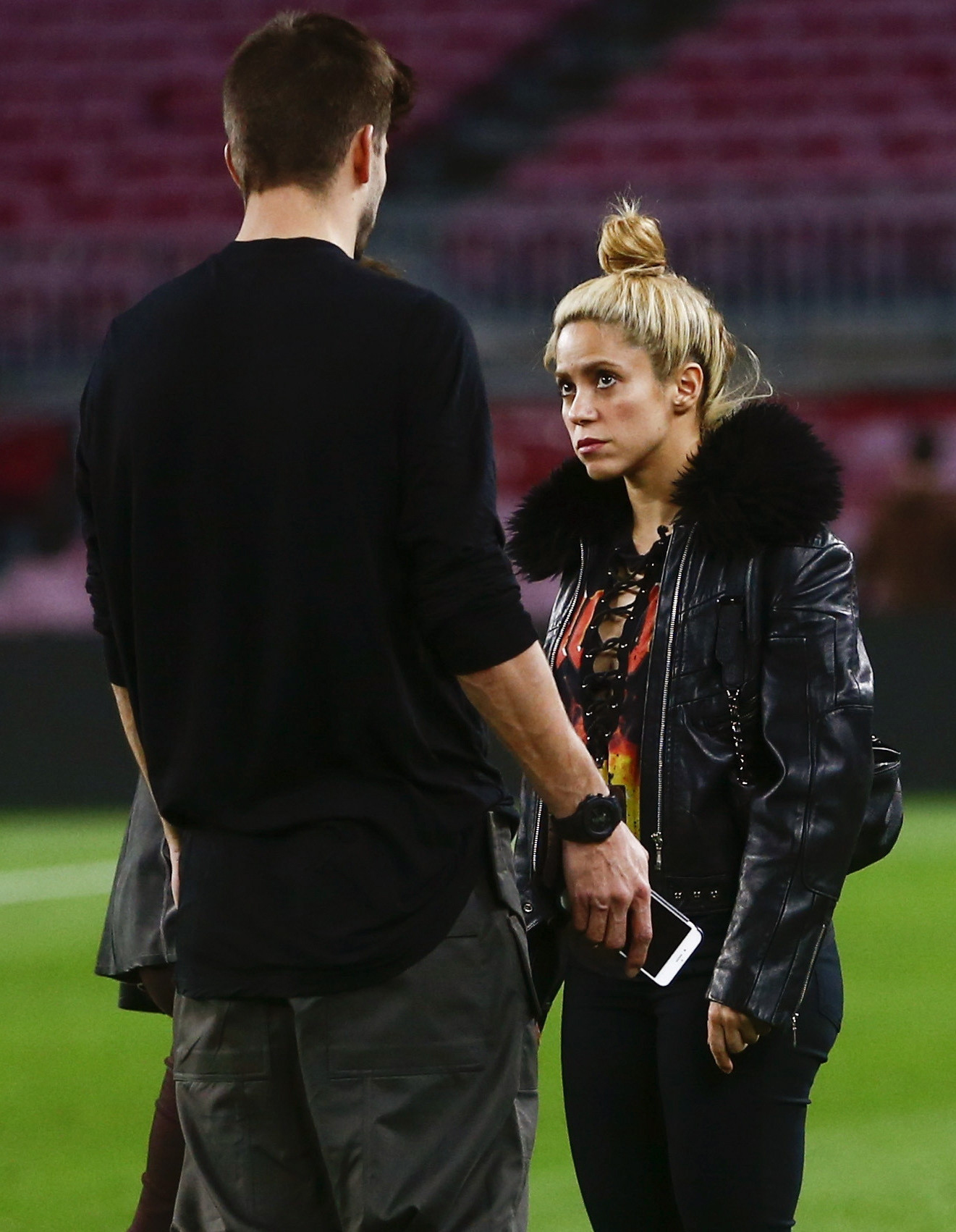 Shakira's Cryptic Messages, Songs About Gerard Pique, Clara Chia