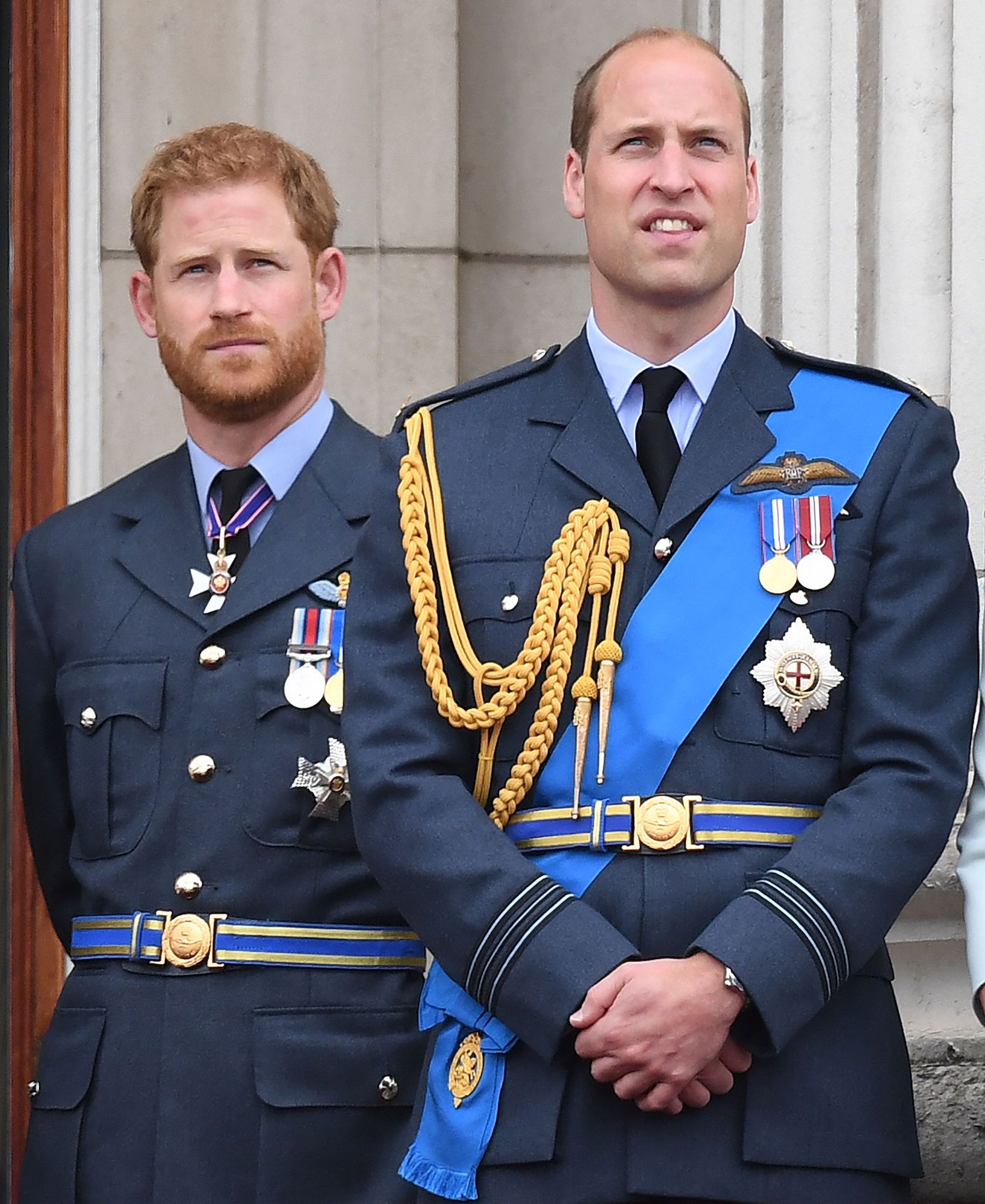 Berichten zufolge halten Prinz Harry und Prinz William bei der Beerdigung ihres Onkels Abstand