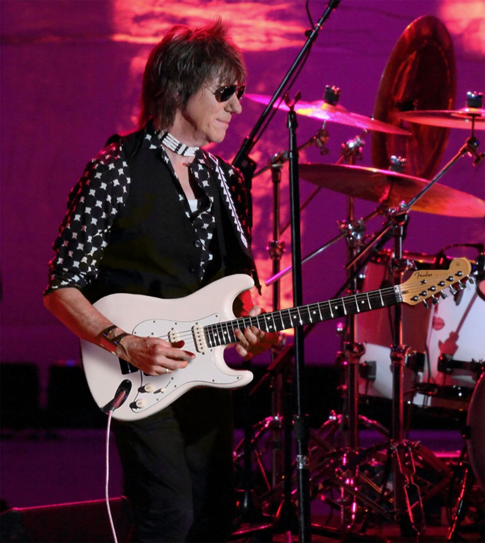 Jeff Beck, Guitar Virtuoso, Dead at 78