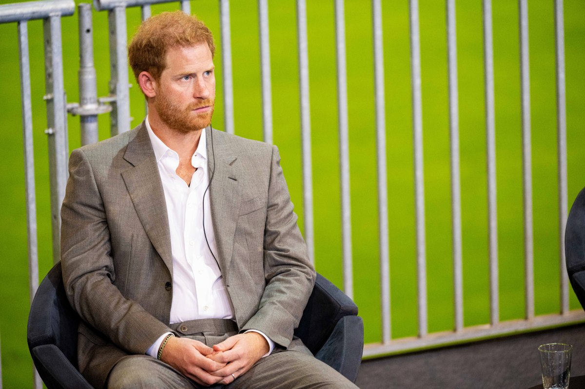 Prince Harry Says He Wants Family Back Ahead of Book Release | Us Weekly